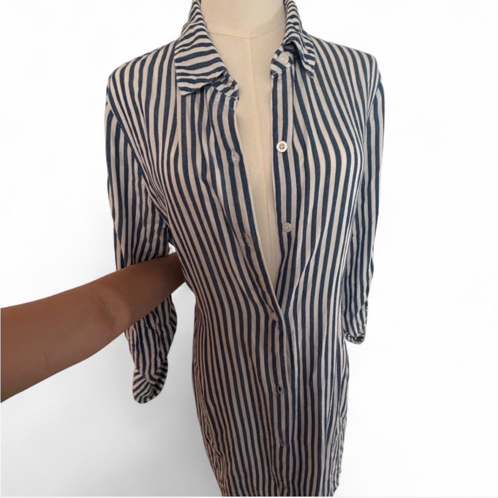 Striped Button-Up Tunic Shirt - Navy and White